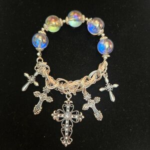 NEW Silver Cross & Bead Stretch Bracelet